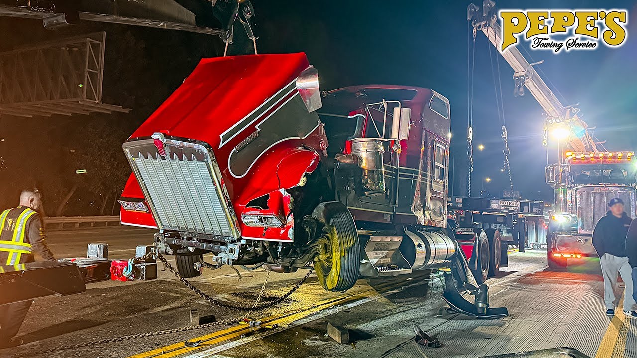Chassis Breaks off Semi After Huge Wreck on Freeway Chassis Breaks off Semi After Huge Wreck on Freeway