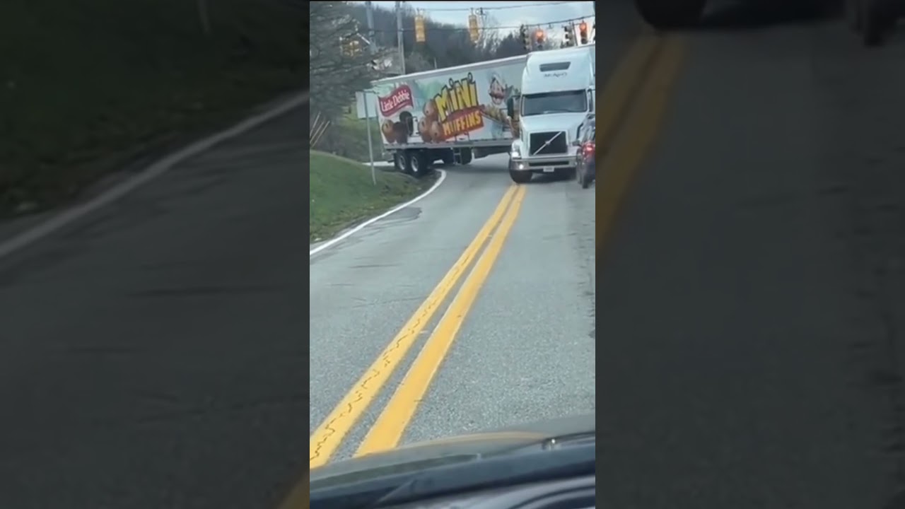 HELP? #truckernews #truckdrivers #derderder #trucking #owneroperator#trending HELP? #truckernews #truckdrivers #derderder #trucking #owneroperator#trending