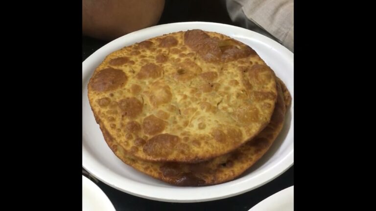 Legendary Sarvi Irani Restaurant | Best Seekh Paratha & Kheema in South Mumbai!