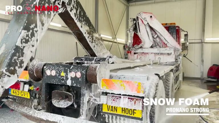EXTREME DIRT REMOVAL: Hookarm Truck Gets A Much Needed Deep Cleanse!