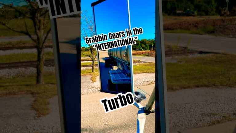 International Cummins Semi Shifting Gears 🙄 #shorts #international #trucking #tanker #peterbilt
